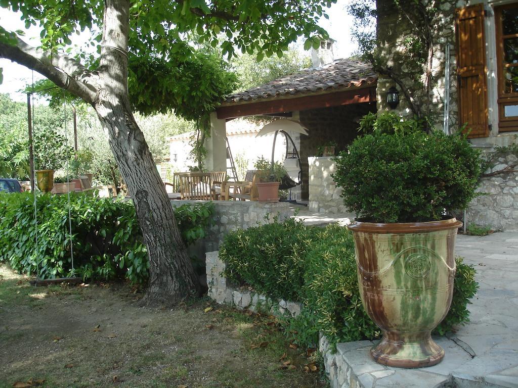 La Frandomiere Bed and Breakfast Saint-Martin-de-Londres Eksteriør billede