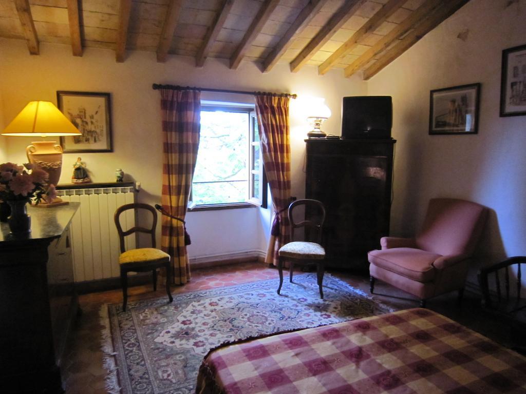 La Frandomiere Bed and Breakfast Saint-Martin-de-Londres Eksteriør billede