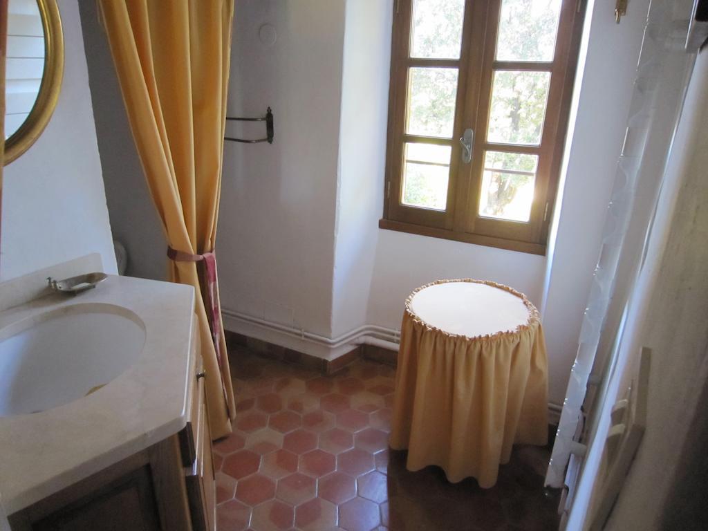 La Frandomiere Bed and Breakfast Saint-Martin-de-Londres Eksteriør billede