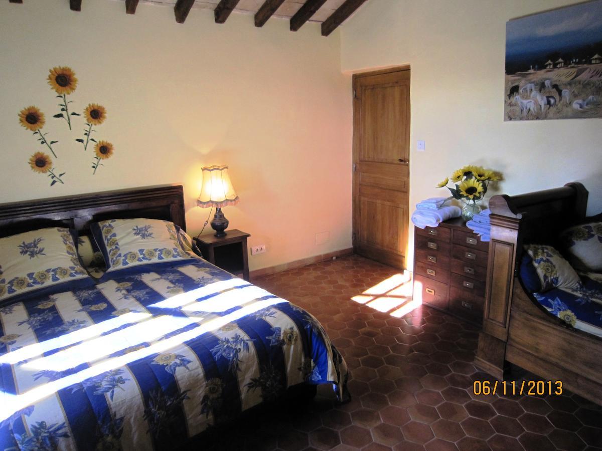 La Frandomiere Bed and Breakfast Saint-Martin-de-Londres Værelse billede